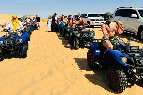 Ökenfyrhjulingsupplevelse i Abu Dhabi – guidad tur