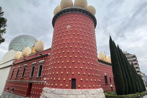 Dali-Museumstour private Figuren + Girona