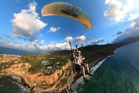 Vuelo biplaza en parapente en Cefalù