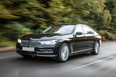 Luxury Sedan Departure from Sharjah City to Sharjah Airport SHJ