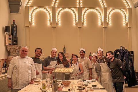Florencia : Clase de cocina de pasta con vino ilimitado