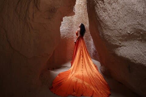 Privat fotoshoot i Cappadocia med ballon og kjole