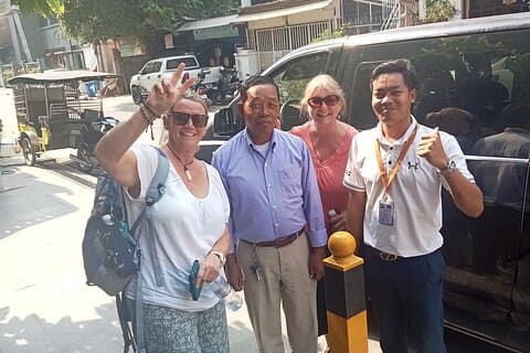 Phnom Penh TOM privat taxi til Siem Rap med engelsk sjåfør