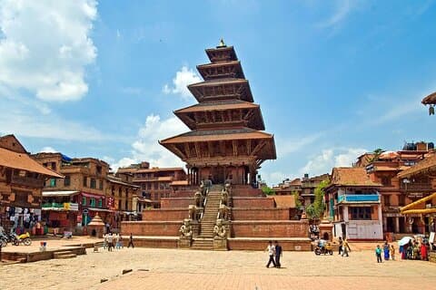 Kathmandu Heritage Tour: Bhaktapur, Pashupatinath & Boudhanath