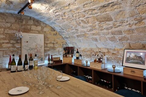 Clase magistral de vino y queso francés cerca de la Torre Eiffel