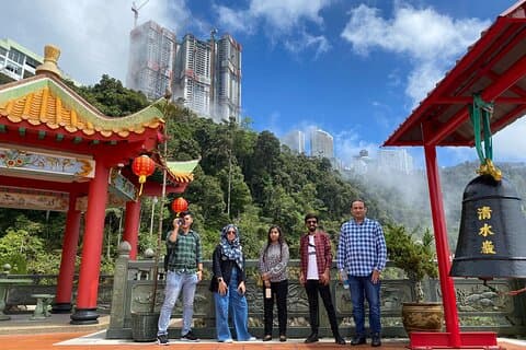 Genting Highlands Private Tagestour mit Batu Caves & Strawberry Park