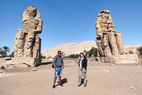 Tour privato di un'intera giornata a Luxor: scopri la sponda orientale e occidentale con la barca a motore