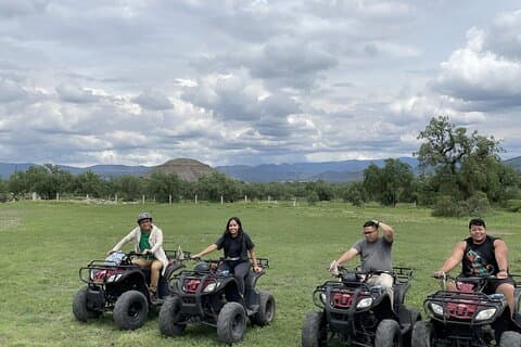 Excursão de quadriciclo em Teotihuacan: aventura arqueológica sobre rodas