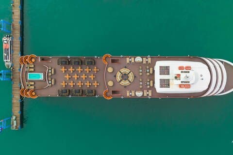 Boss Cruise 3 días explora la bahía de Halong desde Hanoi