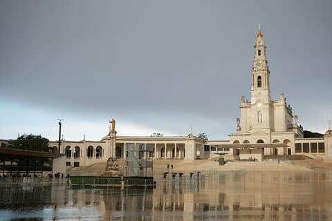 Private Half Day Tour to Fátima