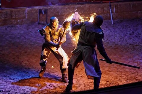 Middelalderlig San Miguel slott middag og show i Sør-Tenerife