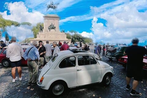 Fiat 500 vintage VIP-tur i Rom med is eller vin