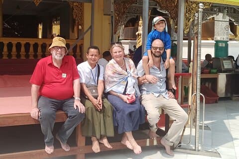 Yangon City Tour med erfaren Myanmar Tour Guide