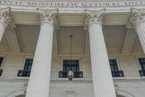 Private Manila Marvels Tour with Personalized Photo Journey