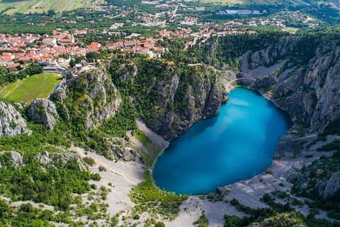 Excursion d'une journée à Klis - Lac bleu et rouge - Cetina - Déjeuner authentique