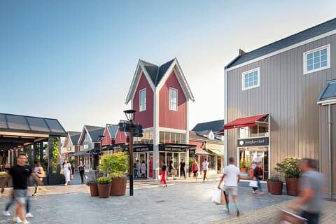Amsterdã: BataviaStad Fashion Outlet O passeio de compras final
