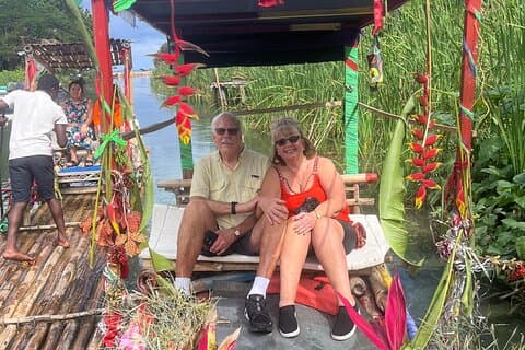Privat 1 timmes Bamboo River Rafting i Montego Bay
