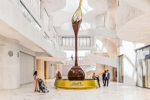 Omvisning i Lindt Home of Chocolate Museum fra Zürich
