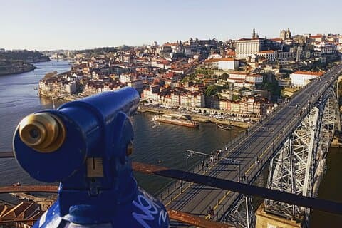 Road Trip Porto to/from Lisboa with Tour in 3 Different Cities