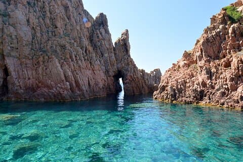 Cruise in a small group in Scandola Girolata Calanques de Piana