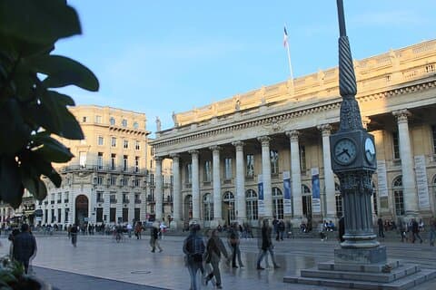 Bordeaux road tour (priser fra 1 til 3 p og fra 4 til 7 p)