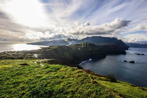 Half Day of Secrets: Madeira 4x4 Private Tour