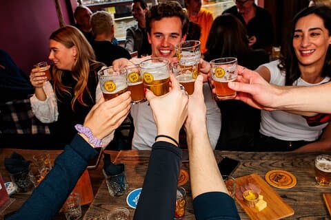 Amsterdam Guided Craft ølsmagning med ost & Sausauge