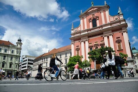 Ljubljana lille gruppe cykeltur - på og uden for alfarvej