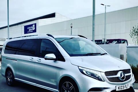 Luksus privat transport fra Edinburgh City til Glasgow flyplass