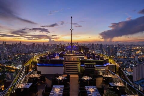 Vertigo dineren op het dak: Een culinaire reis bij Banyan Tree