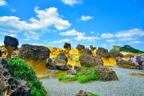 Excursión por la costa de Keelung: tour privado de 6 horas por maravillas naturales y mariscos