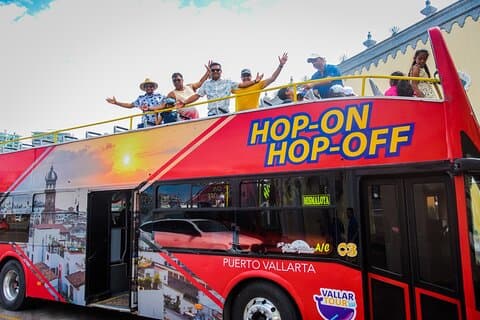 Tour hop on hop off con soste gratuite a Puerto Vallarta