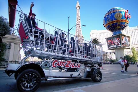 Paseo en limusina con carrito de compras gigante en Las Vegas