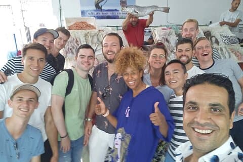 Tour gastronomico guidato privato di strada con degustazioni a Casablanca