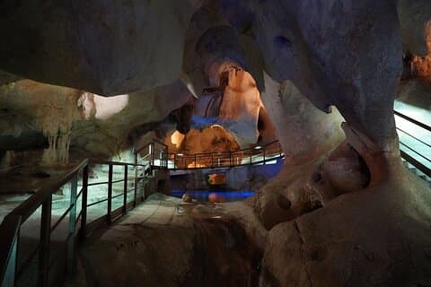 Oppdag Treasure Cave: Unik elektrisk bil tur i Málaga