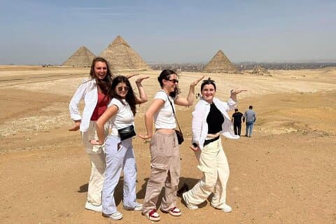 Privat dagstur til Giza-pyramidene Sphinx Saqqara og Memphis