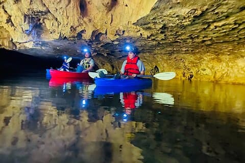 Fuld dag 7 miles grotte kayaking fra Hopkins