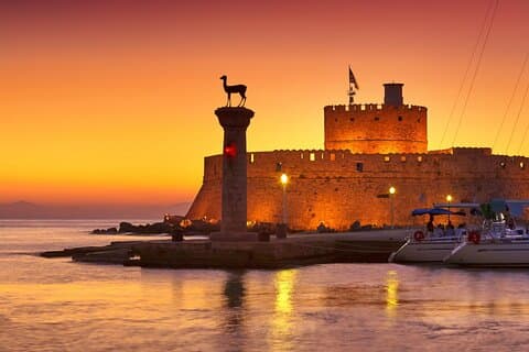 3.5 Hour Private Rhodes Sunset and Wine Sailing Tour