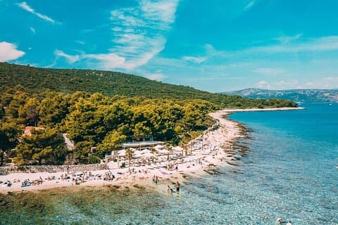 Lagoa Azul e Ilha Šolta de Trogir ALMOÇO E BEBIDAS INCLUÍDAS