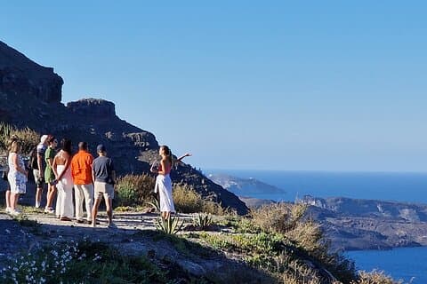 Punti salienti culturali di Santorini con cibo e vino dalla fattoria alla tavola