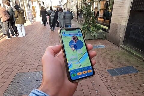 Coffeeshops GPS App Walking Tour Mobile Game