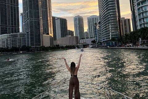 Lej en privat båd i Miami Beach