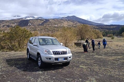 Etna by Jeep with trekking and lunch included