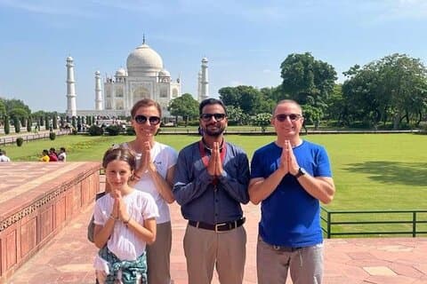 Taj Mahal Tour mit dem Gatimaan Express mit Mittagessen im 5 Sterne Hotel