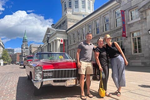 PRIVATE 1-Hour Tour Old-Montreal in Vintage Convertible Cadillac