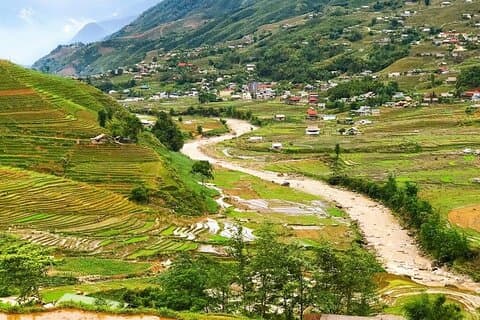 De Sapa: Caminhada guiada de meio dia para Lao Chai e Ta Van com almoço