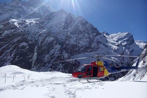 Uma excursão de 3 horas em helicóptero charter Everest Experience