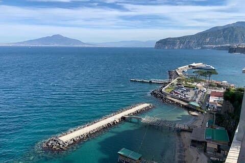 Excursão a pé de 3 horas em Sorrento com degustação de comida local