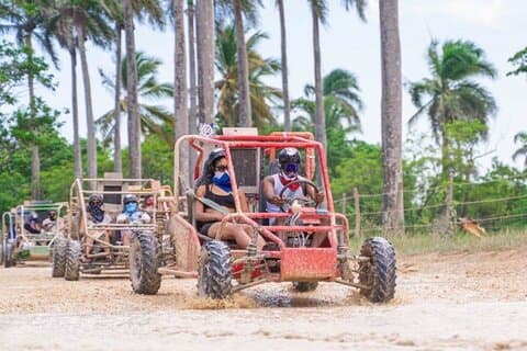 Halvdags Punta Cana Buggy Tour med Macao Beach och Cenote