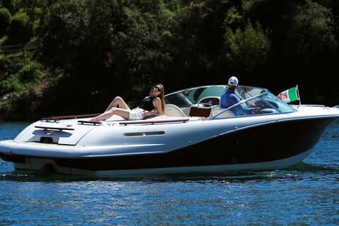 Lake Como: 3-Hour Luxury Speedboat Tour Como/Balbianello/Bellagio